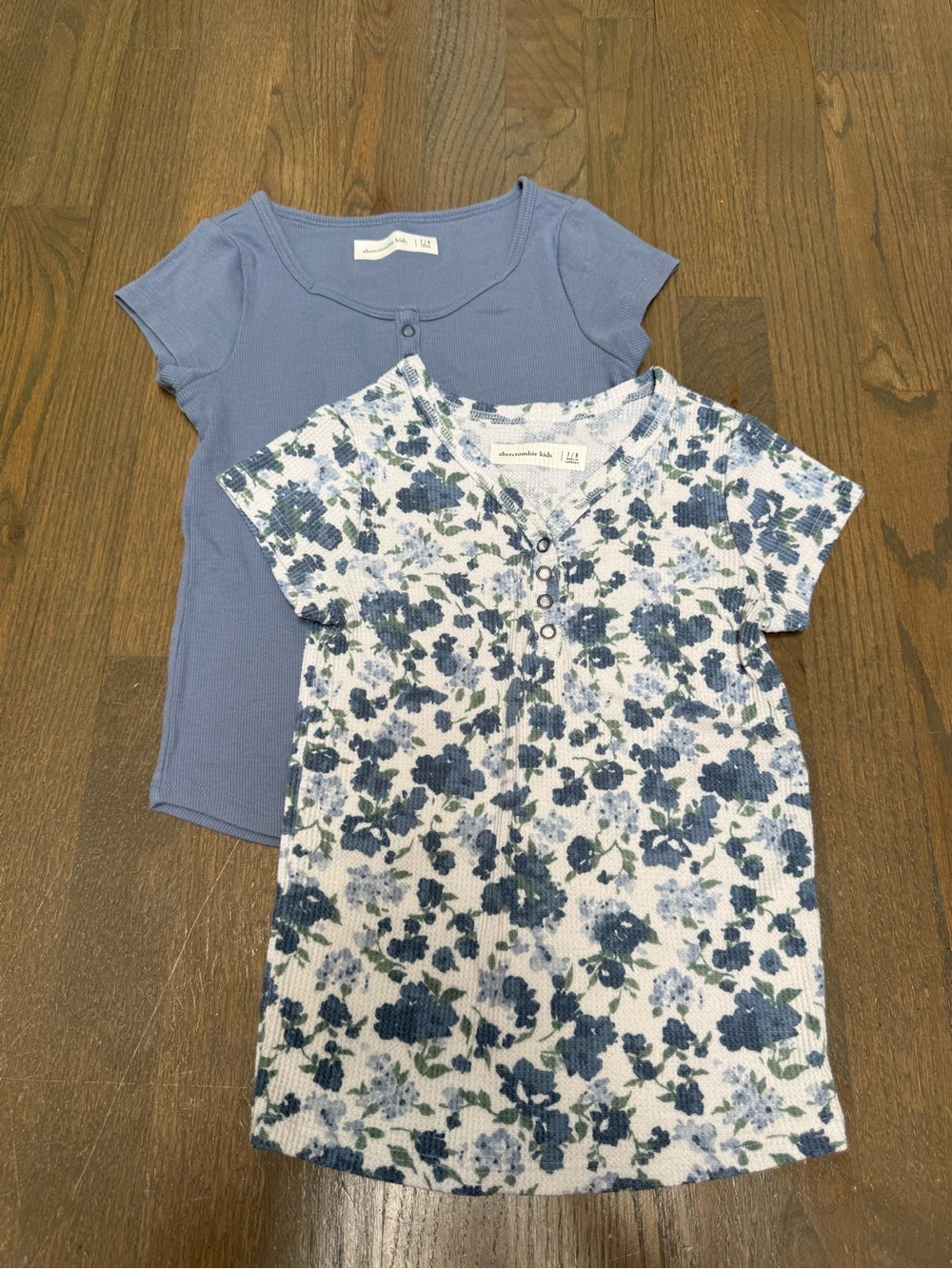 abercrombie kids Blue Solid and Blue Floral Short-Sleeve Tee Set
